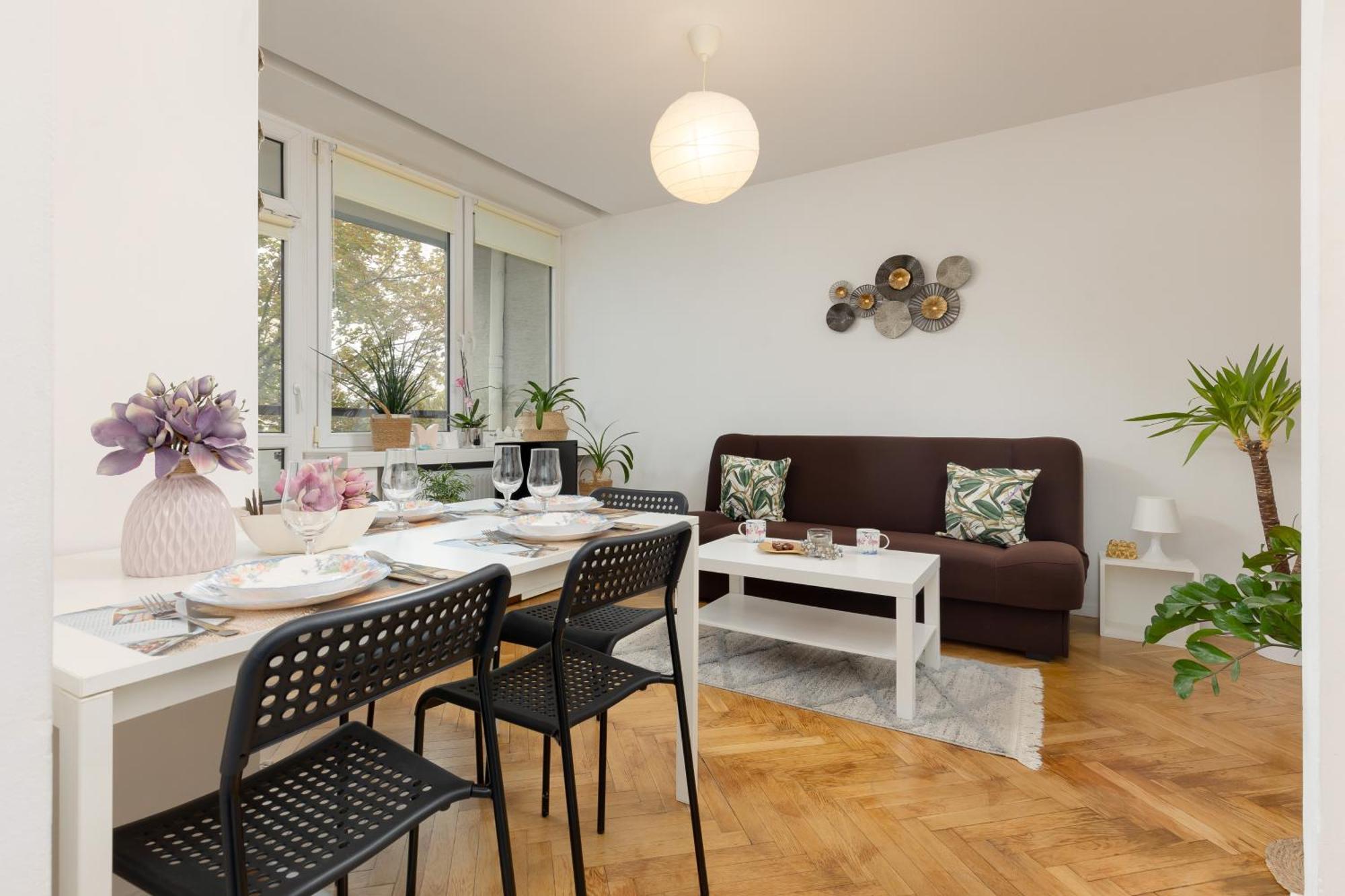 Hipoteka Apartment By Renters Warschau Buitenkant foto